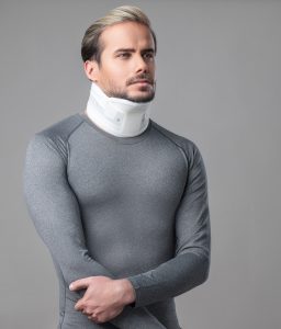 گردنبند طبی سخت چانه دار
